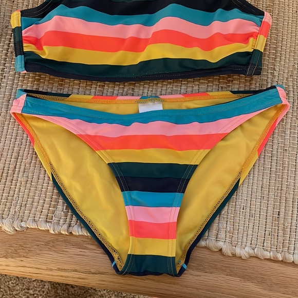 Woman’s target medium swimsuit - Picture 2 of 6